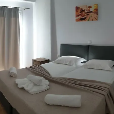 Szálloda Athineon Nidrí