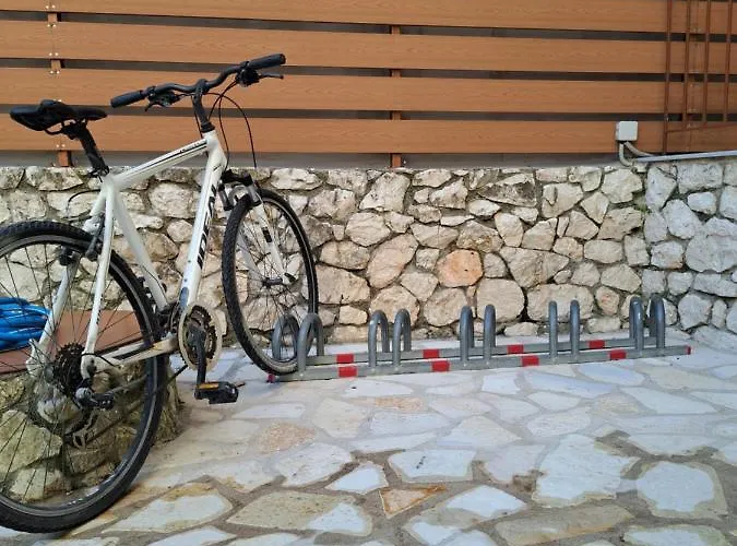 Athineon Szálloda Nidrí