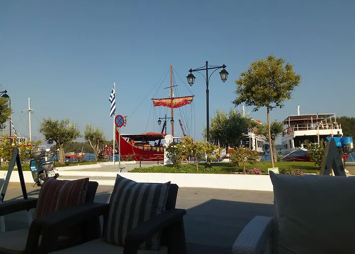 Athineon Szálloda Nidrí