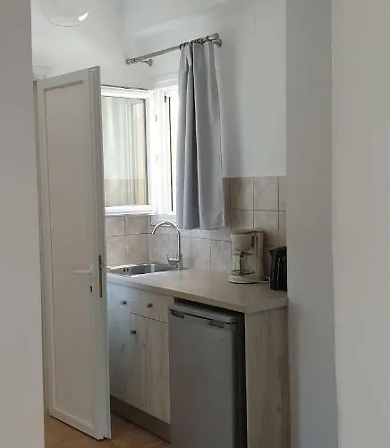 Szálloda Athineon Nidrí