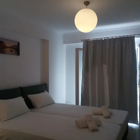 Szálloda Athineon Nidrí