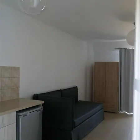 Athineon Szálloda *