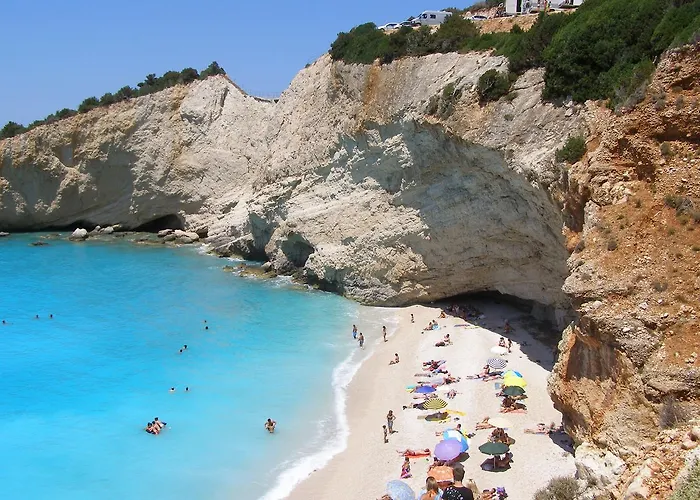 Athineon מלון נידרי